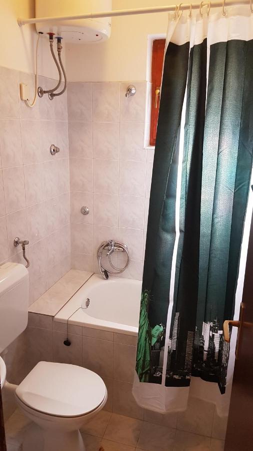 Apartments Ana And Vesna بولا المظهر الخارجي الصورة